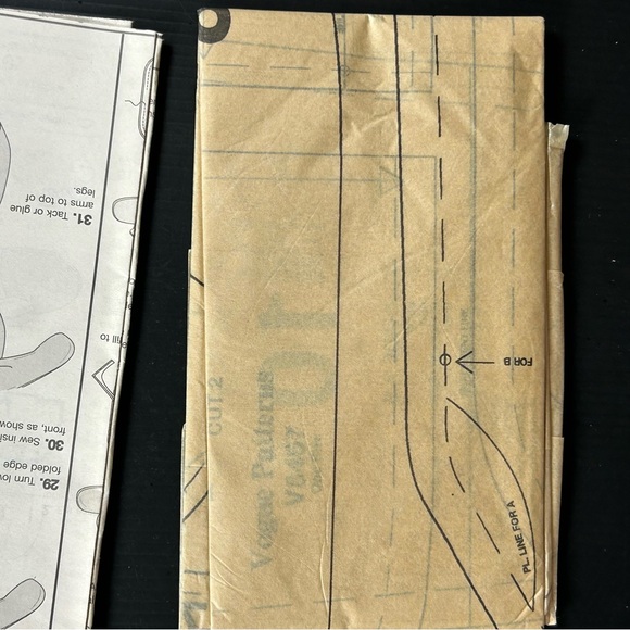 Vogue Pattern for Frog and Bunny Plush Chairs, Uncut - Picture 4 of 6